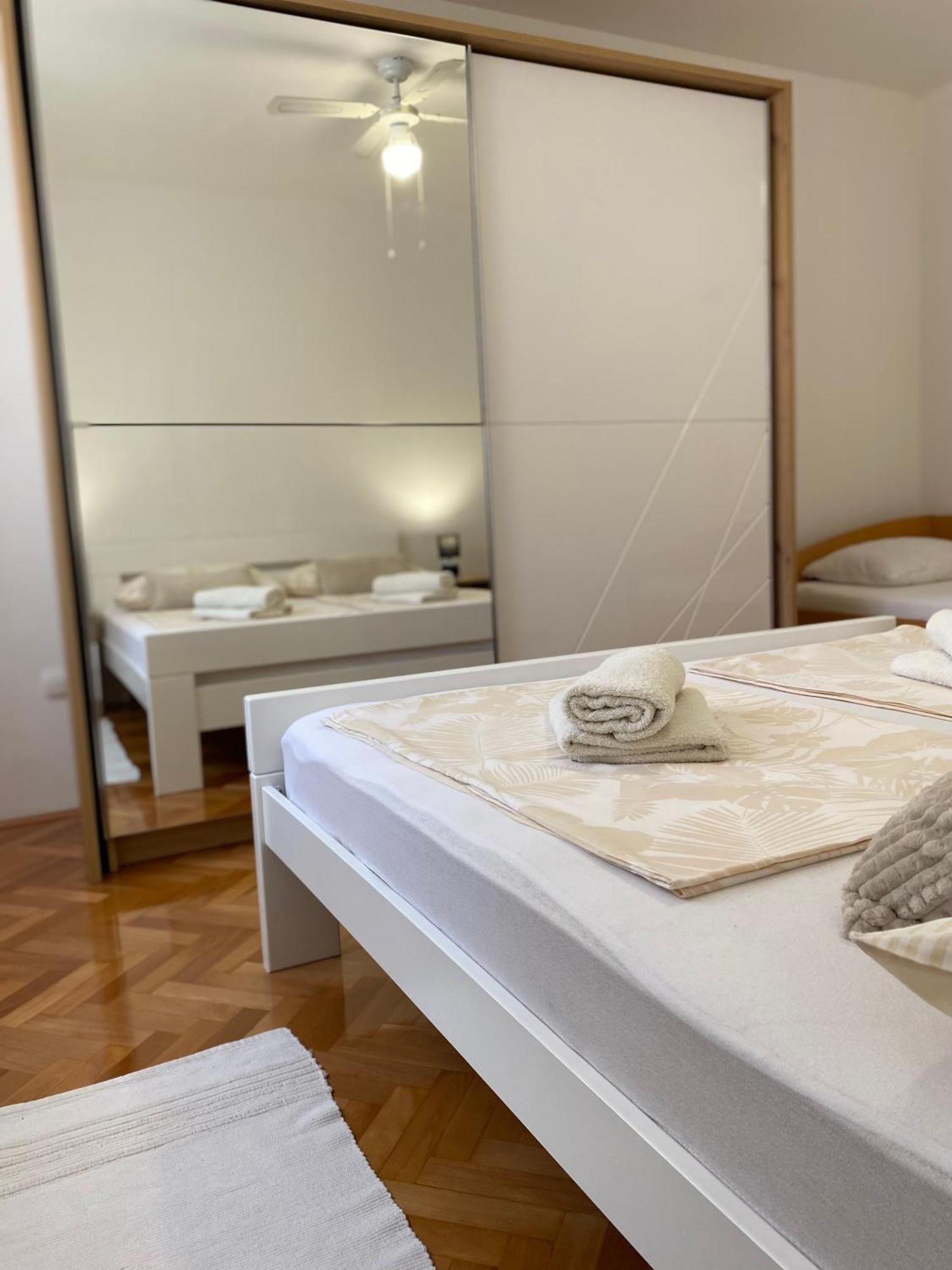 Charming Old Town Apartment Šibenik Esterno foto